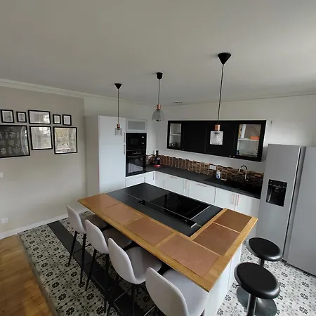 Magnifique Duplex De 135 M2 Pour Vos Sejours Jusqu'a 10 A Lourdes